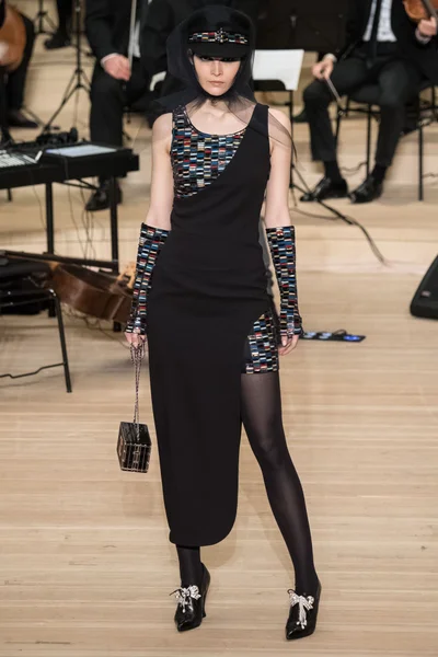 Look 67